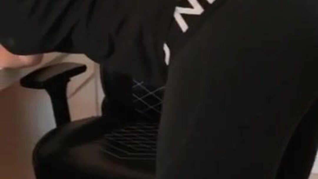 Leonie Tastes the Balls of Her Colleague, Porn 3e: xHamster Watch Leonie Tastes the Balls of Her Colleague movie on xHamster, the giant HD romp tube site with tons of free-for-all German Cum in Mouth Swallow & Vk pornography episodes